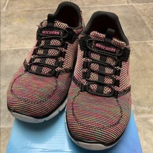 Women’s sneaker shoes